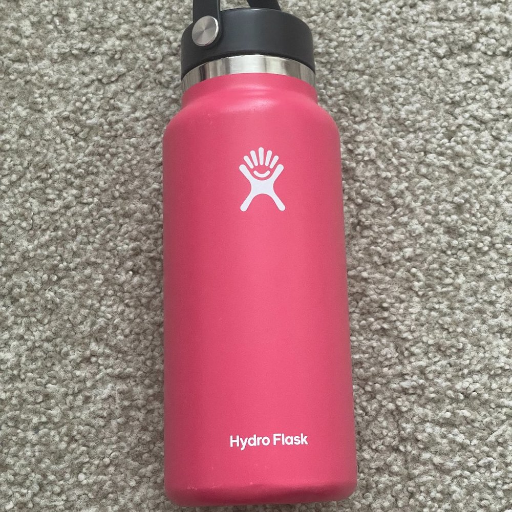 Hot Pink Hyrdoflask Water Bottle 32 oz